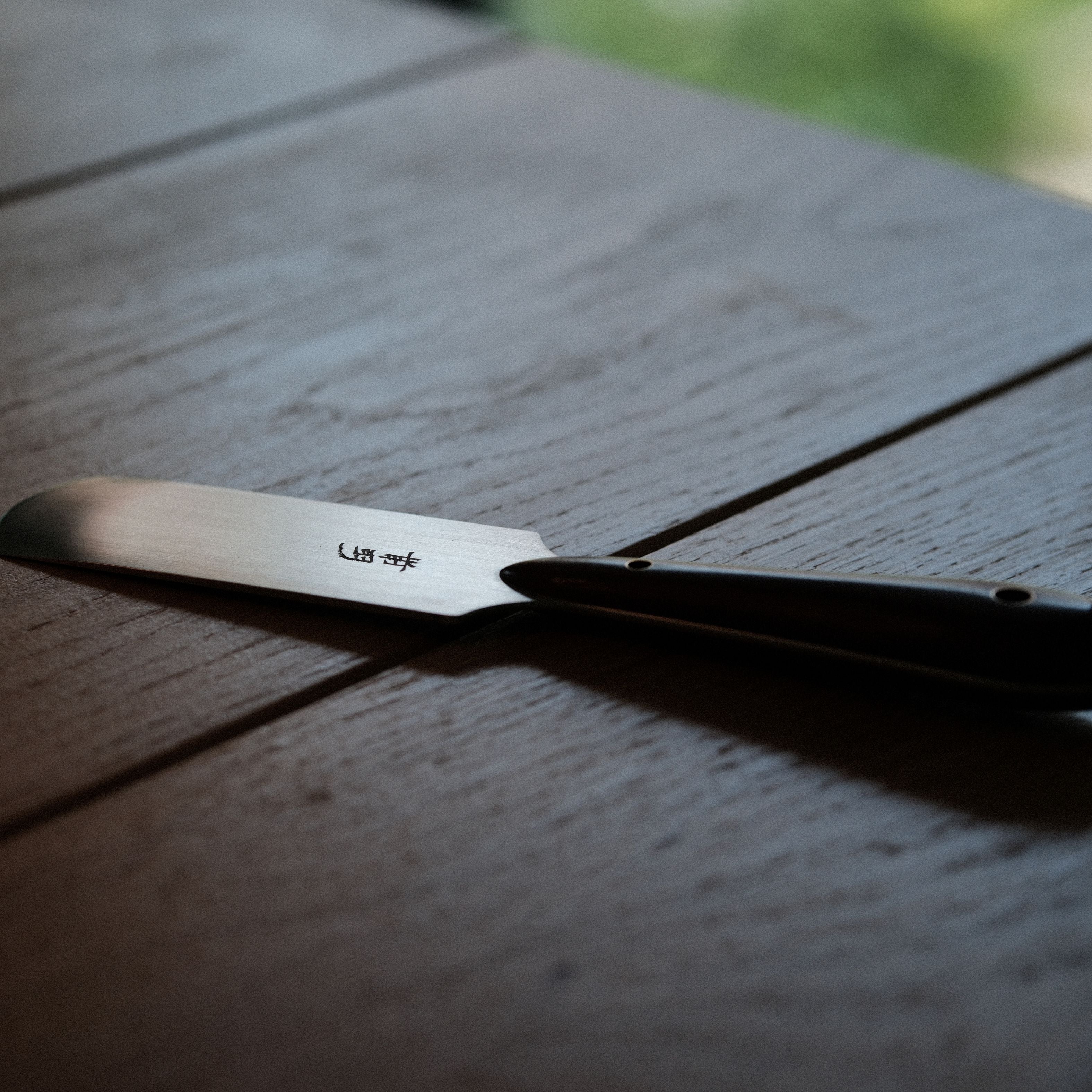 12C27 round head leather skiving knife for thinning, paring, raised work, and edge shaping. Easy to strop, rust-resistant, sharp, and stable in hand for cleaner leather skiving on vegetable-tanned leather. Shop now.