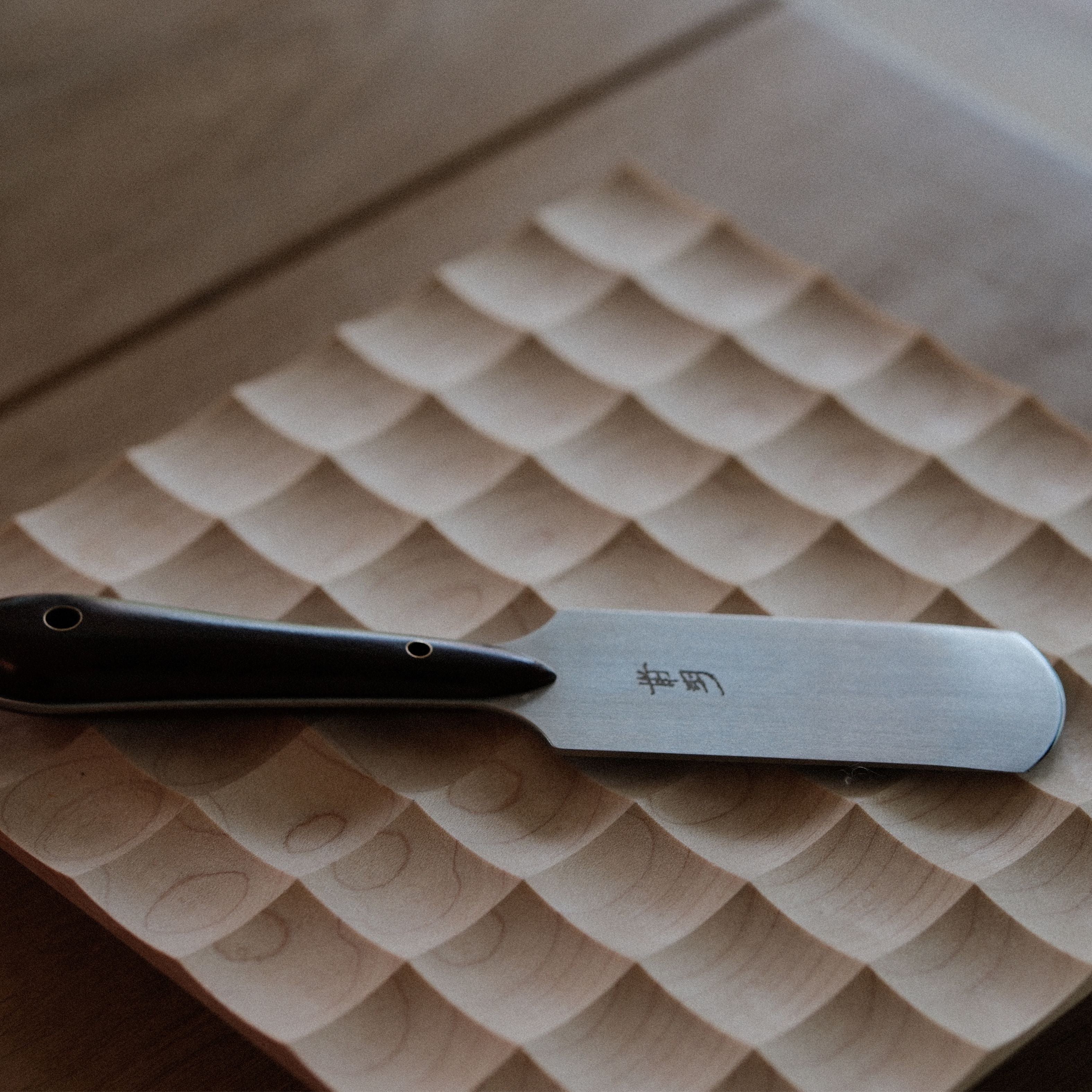 12C27 round head leather skiving knife for thinning, paring, raised work, and edge shaping. Easy to strop, rust-resistant, sharp, and stable in hand for cleaner leather skiving on vegetable-tanned leather. Shop now.