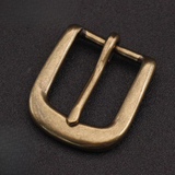 A 25mm antique brass single prong belt buckle for handmade leather belts, straps, bags, and leathercraft projects. Comes with 3 matching screws, so you have the basic hardware ready for installation.