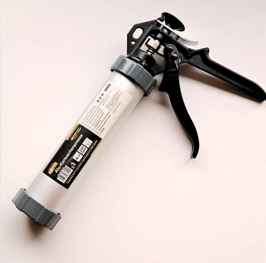 Clay Extruder for Sculpturing