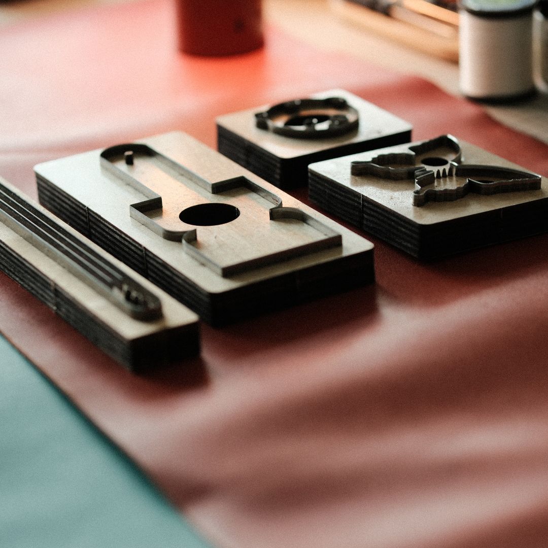 Get custom leather cutting dies made with precision Japanese steel and durable wood or acrylic bases. Fast turnaround, clean cuts, and 10% off when you order 3 or more. Perfect for leathercraft projects. Email us your design to get started today.