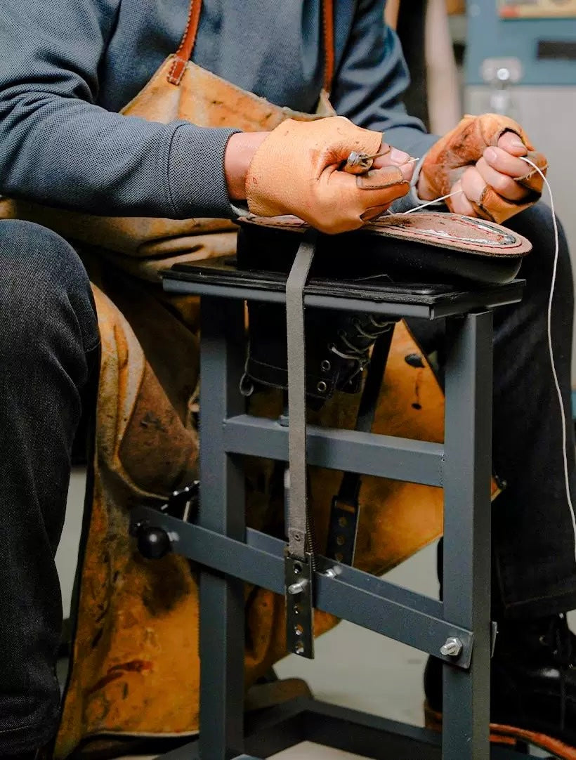 Upgrade Leather Shoe Rack for Handcraft & Repair