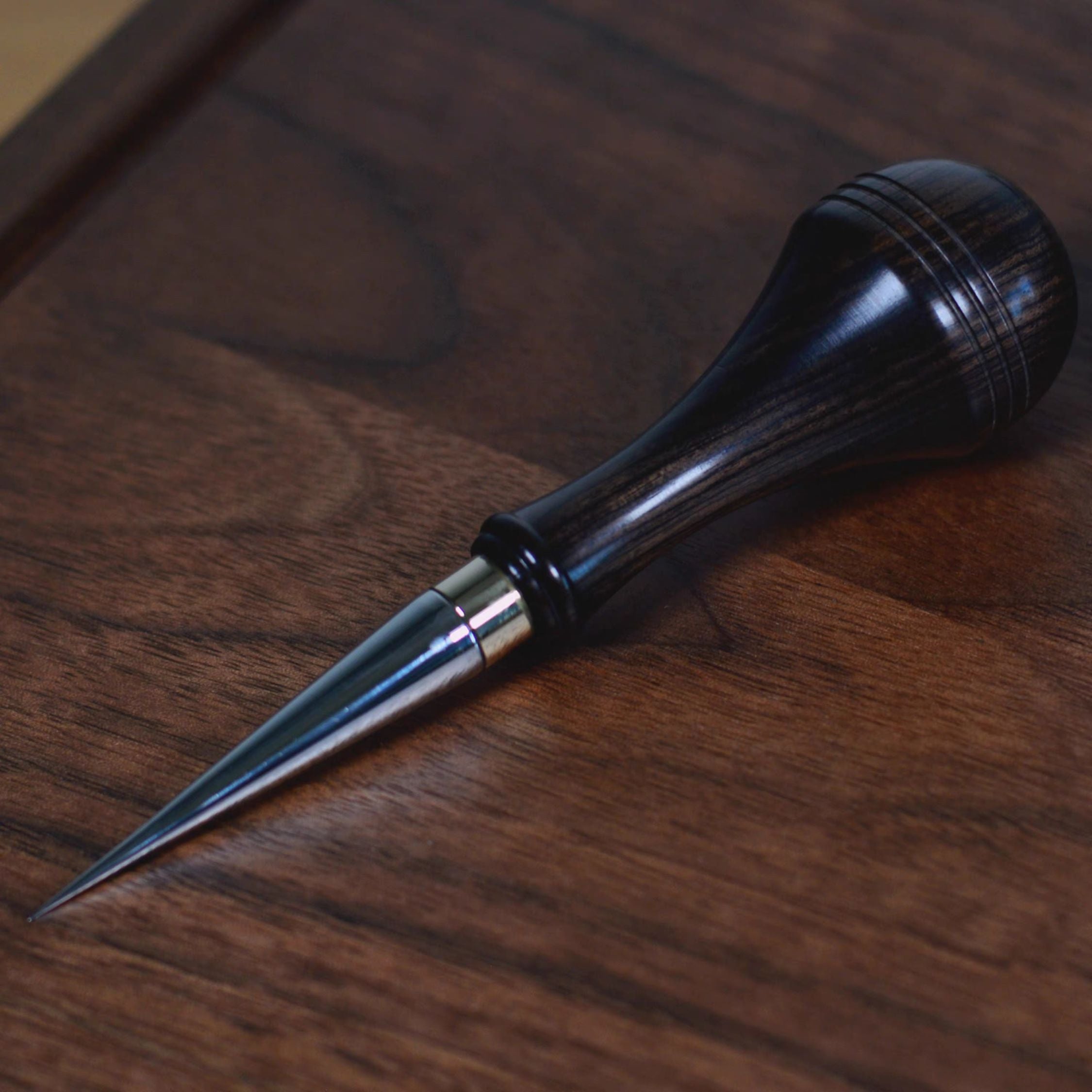 Leathercraft Scratch Awl with Rosewood Handle