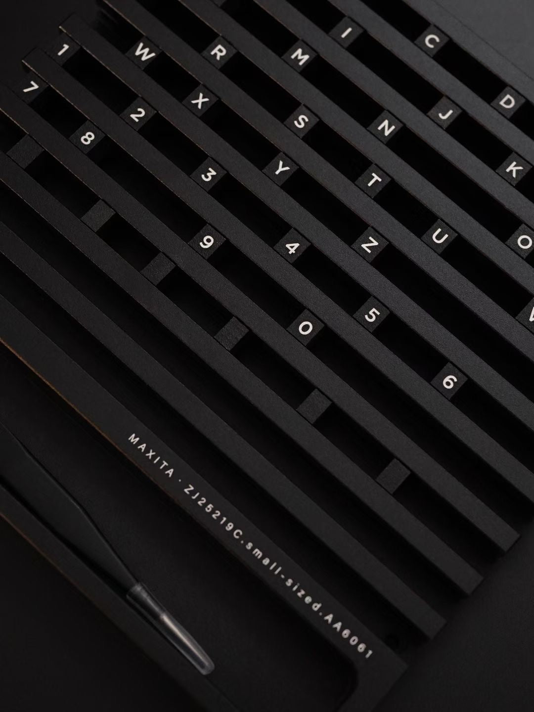 No fixed layout—you’re free to adjust the spacing and order based on your needs