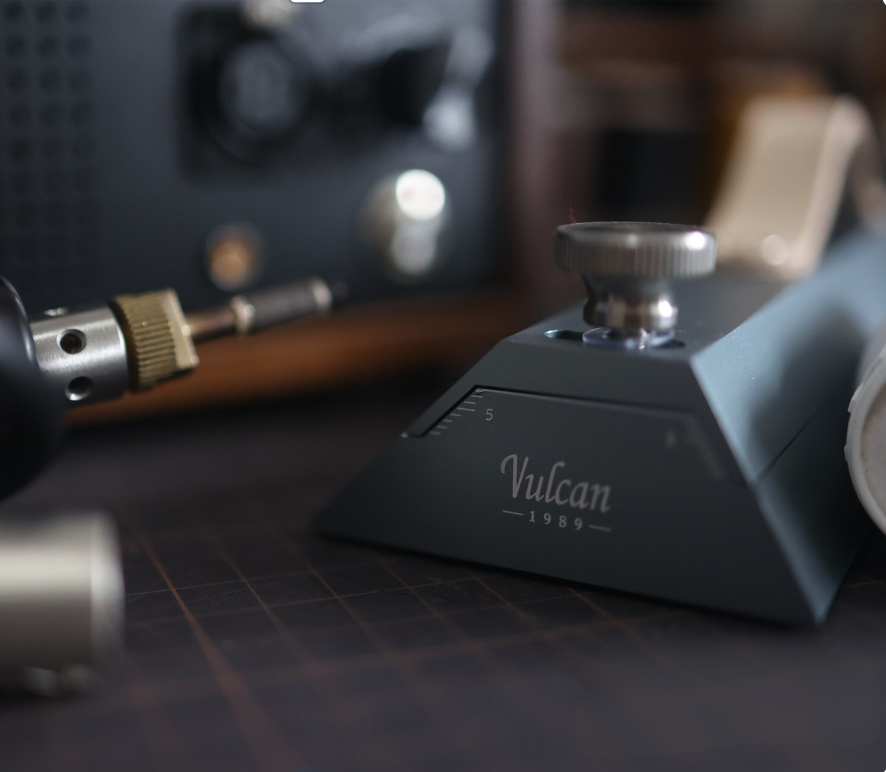 Premium Vulcan Dual-Angle Leathercraft Cutter - Latest Upgraded Version