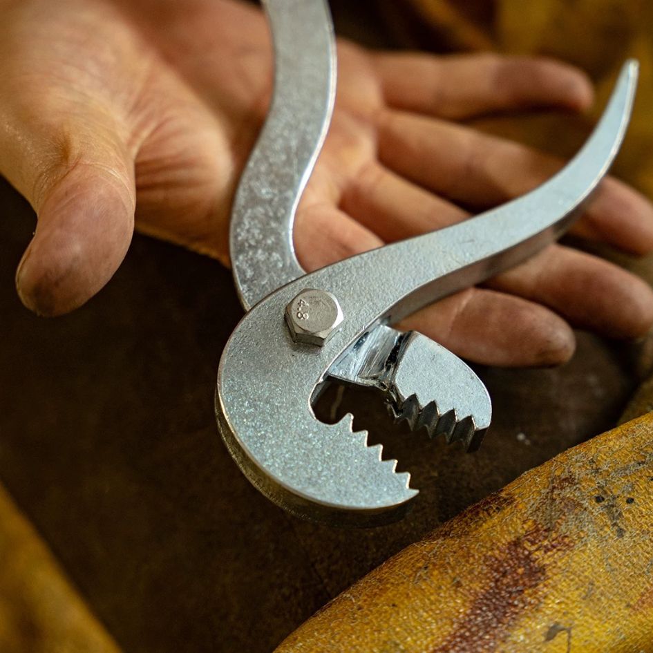 Goodyear Handmade Shoemaking Pliers – Bullnose Stitching Tool