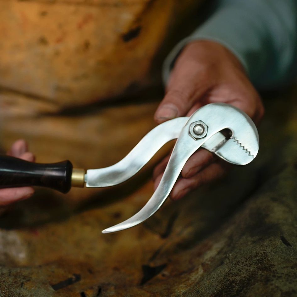 Goodyear Handmade Shoemaking Pliers – Bullnose Stitching Tool