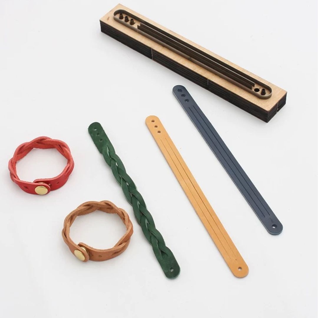 perfect for creating a classic and vintage-style leather bracelet. Whether you're a DIY leathercraft enthusiast, a studio professional, or simply looking to craft a special handmade gift for the upcoming holidays