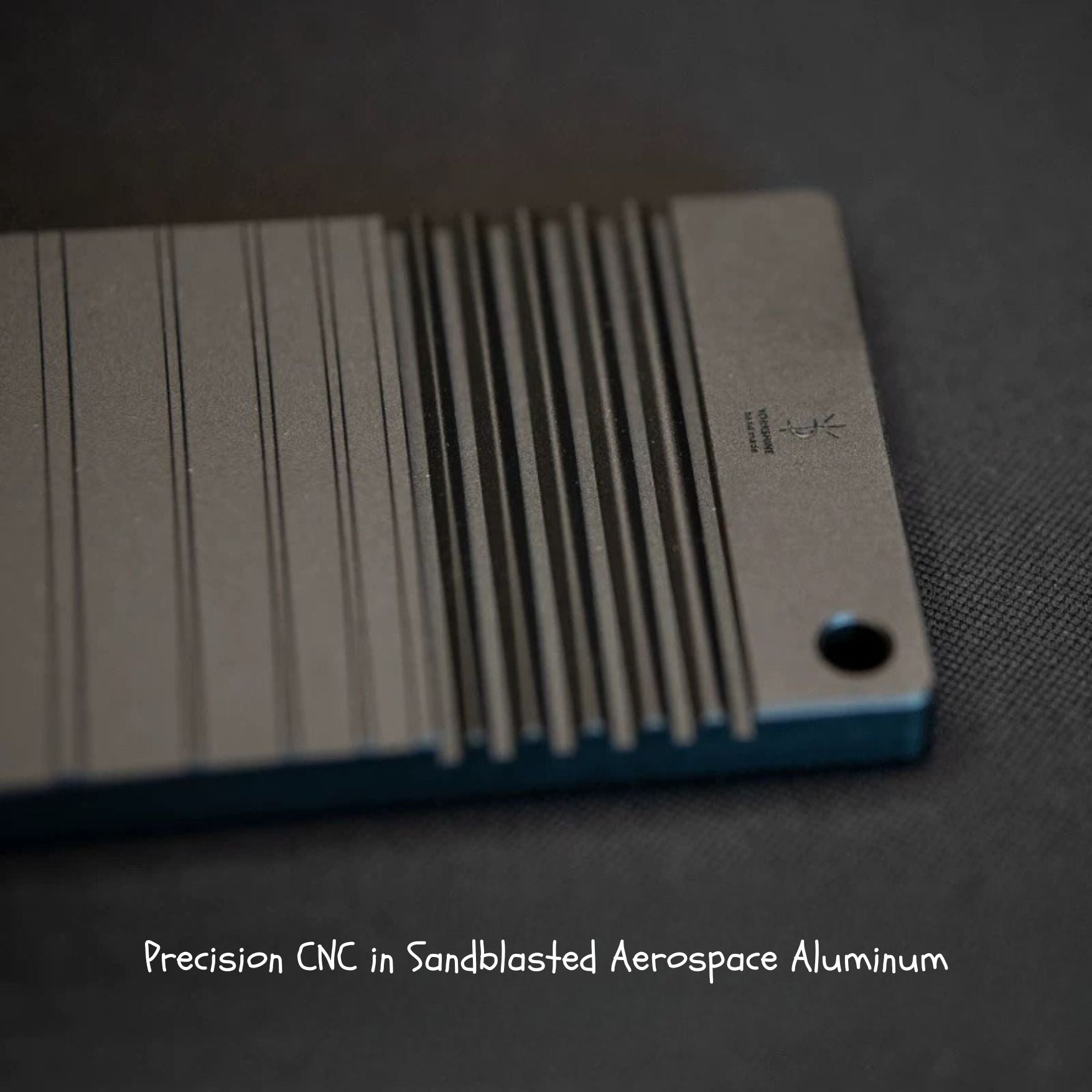 Sharpen your Yorkshine skivers, bevelers, and knives with this CNC aluminum board. Comes with pre-cut veg-tan leather and 3M adhesive. Compact, stable, and easy to use—ideal for everyday leatherwork. Try it on your desk or on the go.