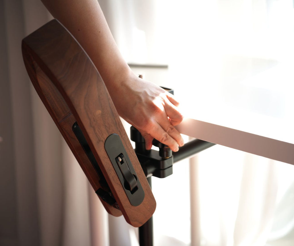 How to Choose a Leather Stitching Pony That Actually Makes Hand Sewing Easier