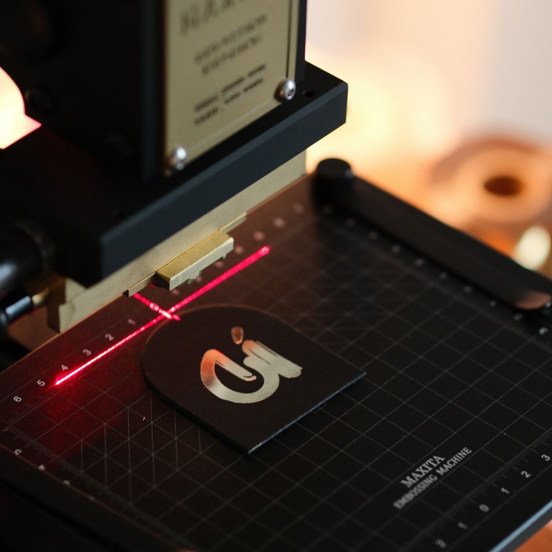 This article explains how the Maxita EC-27’s easy operation, robust features, and CÍ’s reputable global support can help you master professional foil stamping and elevate your craft. 