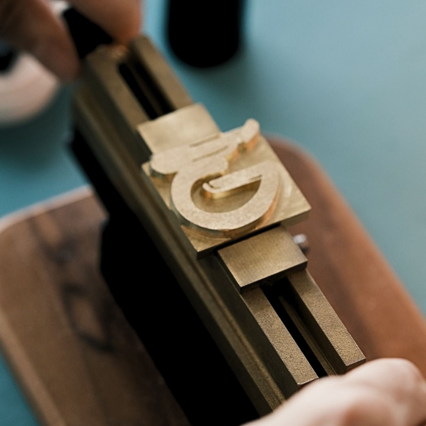 How Small Brands Can Nail Their Packaging Game with a Custom Hot-Foil Stamp (Without Blowing the Budget)