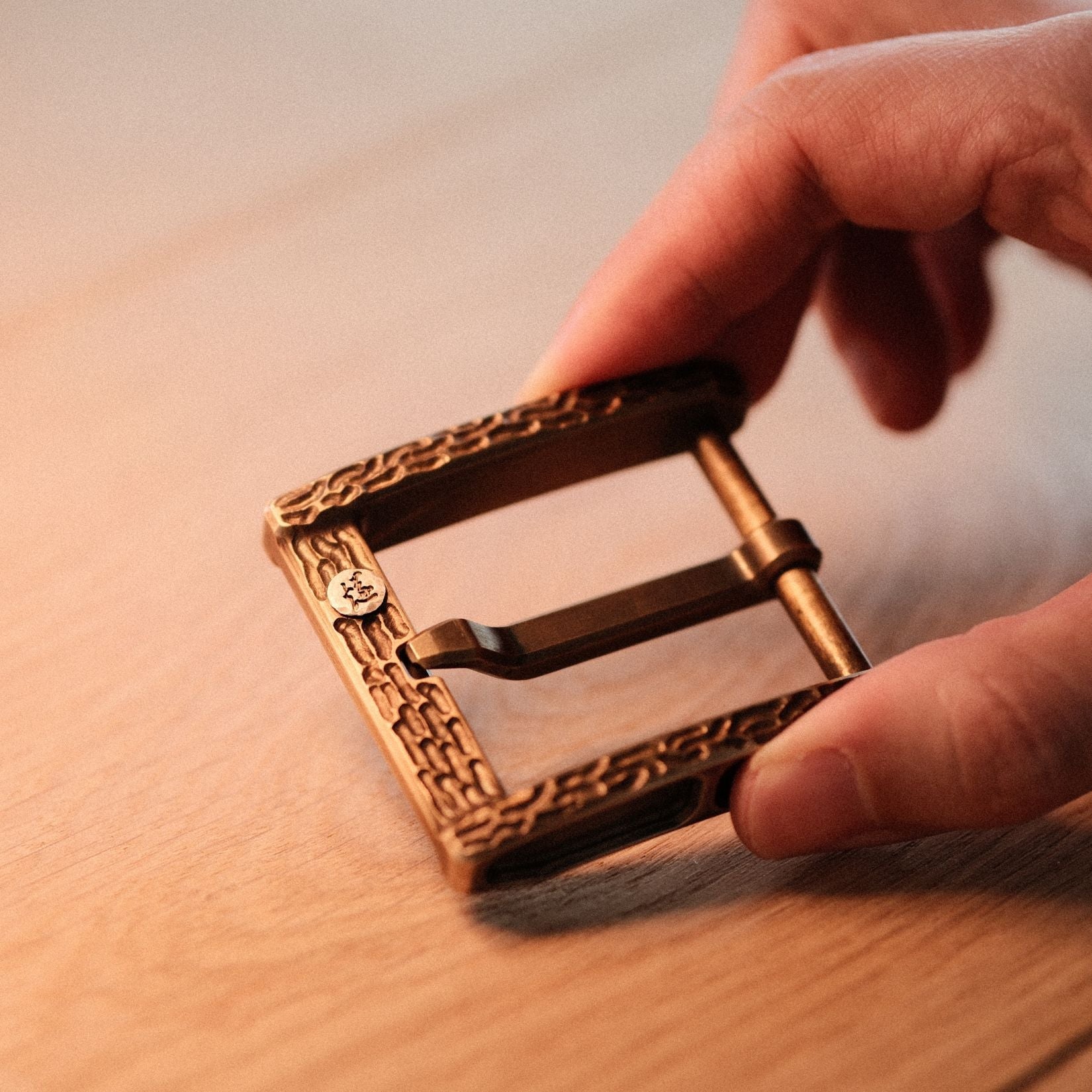 Discover why brass buckles define quality in handmade leather belts this holiday season. Explore the Sui Brass Belt Buckle — CNC-cut, hand-polished, and built to age beautifully. Perfect for makers crafting timeless gifts.