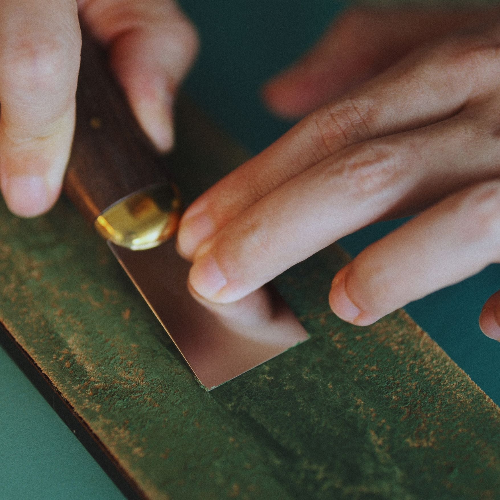 A no-nonsense daily checklist for leather tool care—plus how to sharpen your skivers and bevelers with the Yorkshine CNC board. Keep tools sharp, rust-free, and ready to go. Read now to upgrade your setup and workflow.