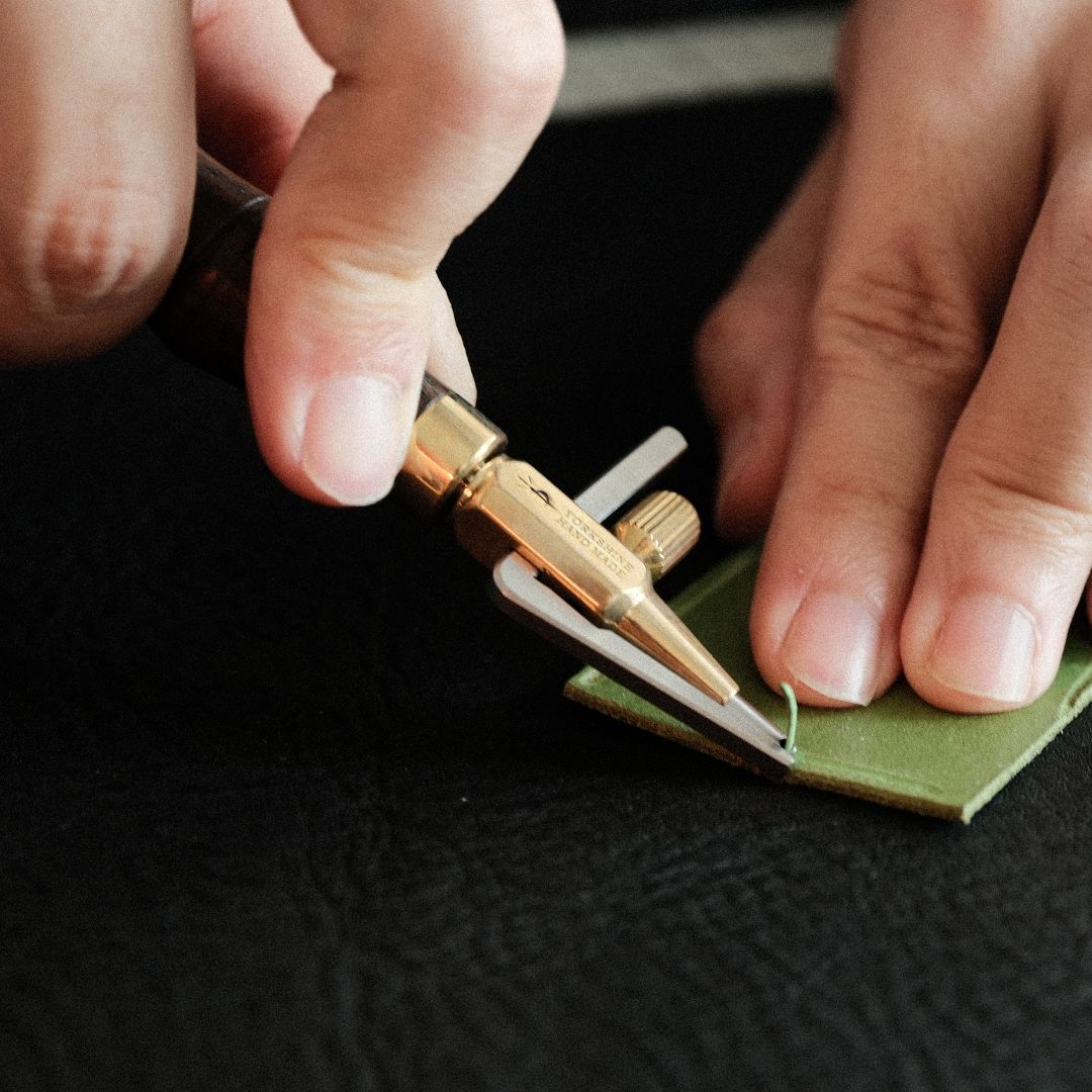 Discover why the Yorkshine Leather Groover is a must-have for clean stitches and consistent results. Sharp, adjustable, beginner-friendly—this tool upgrades your workflow. Read more and level up your leathercraft.