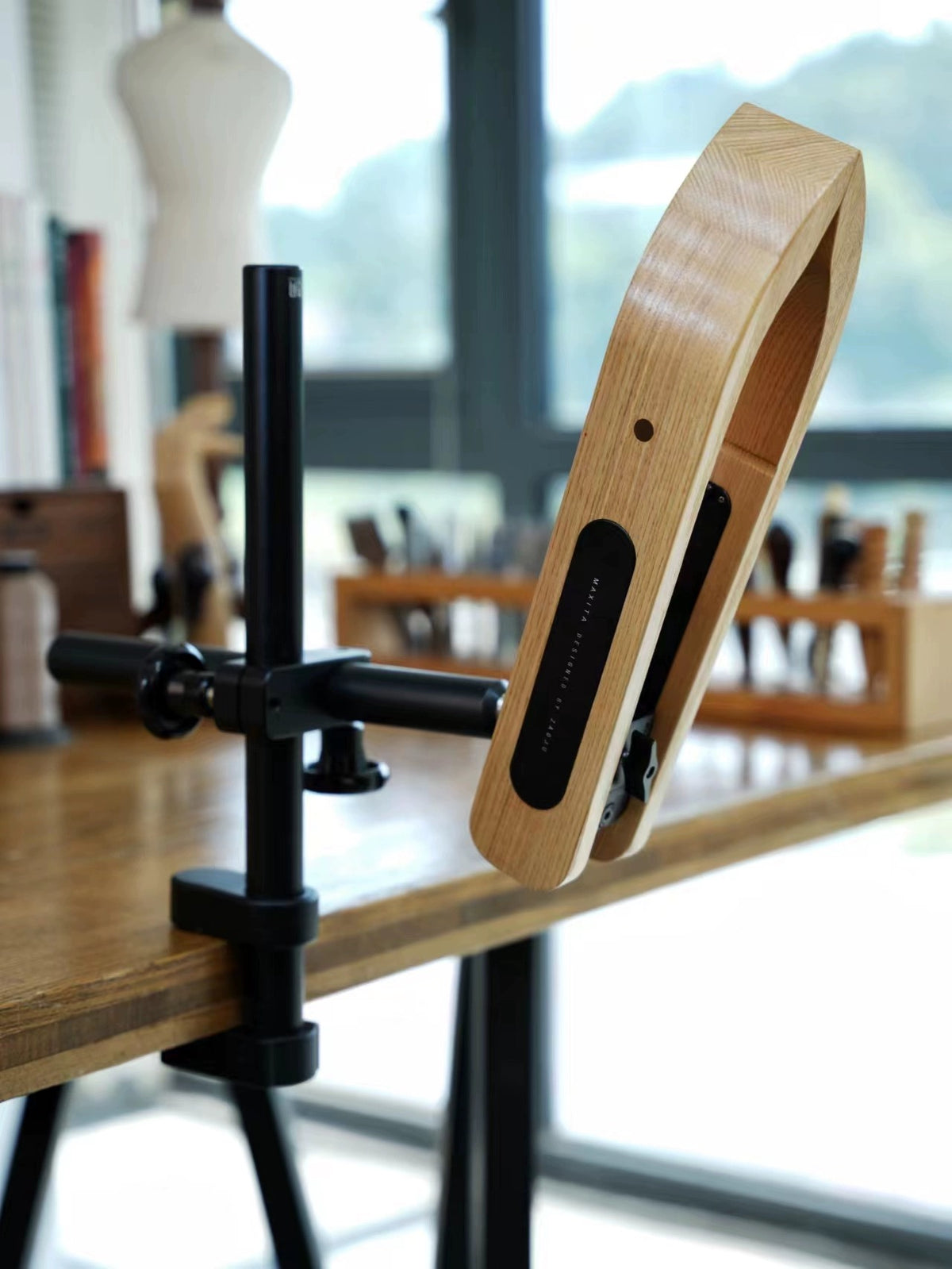 a well-designed stitching pony 