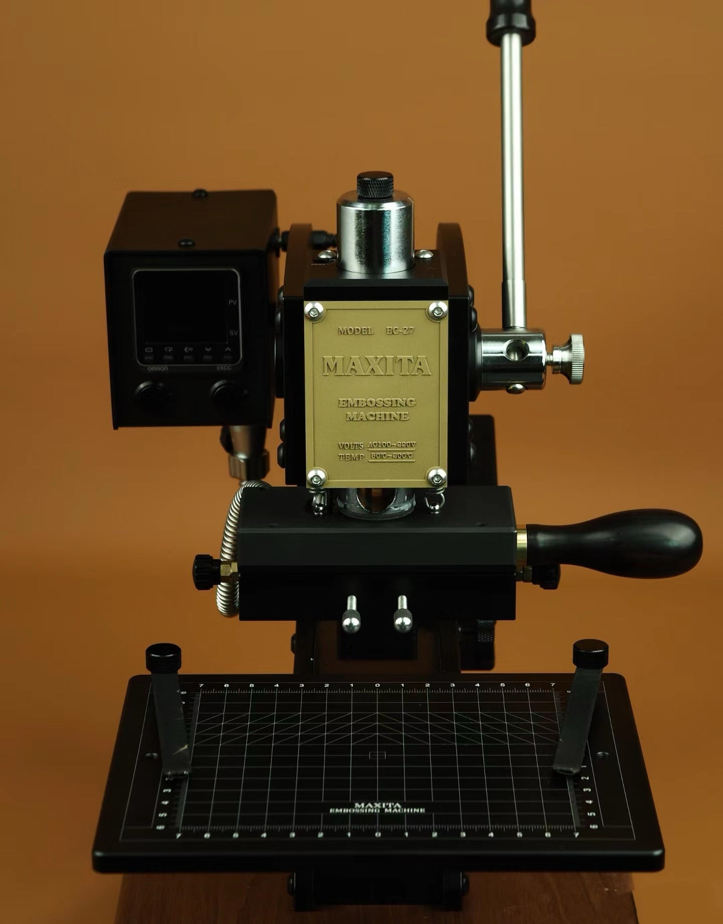 Looking for a foil stamping machine that actually shows up on time, works beautifully, and doesn’t give you import headaches? Here's why makers everywhere are turning to the Maxita EC-27 — and why now might be the best time to get one.