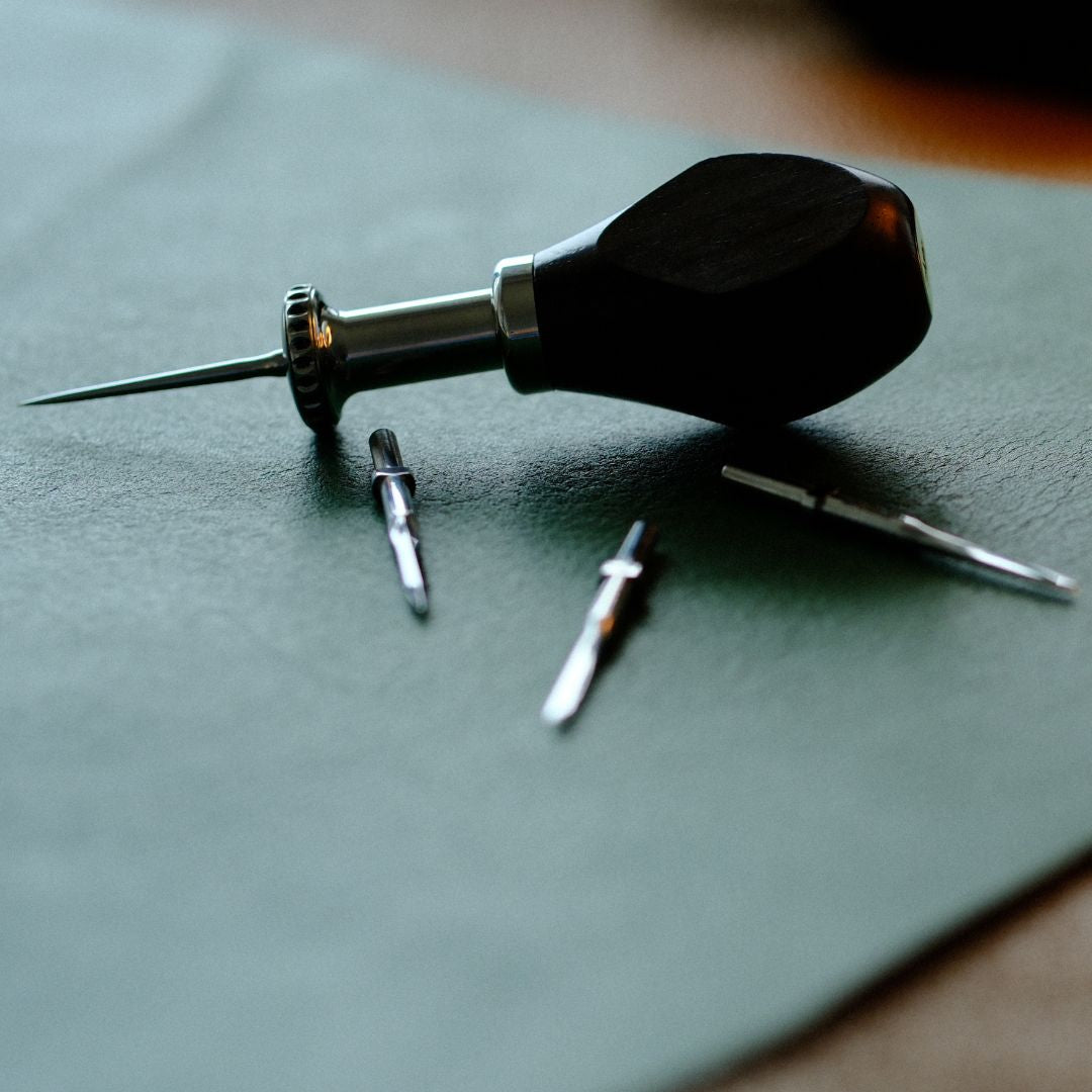 Discover the dual-function awl trusted by pros: French round + diamond expansion tip for cleaner, slanted holes, better stitching, and smoother leatherwork. Loved by Abokika and Reddit crafters alike. Try the upgrade your toolkit needs today.