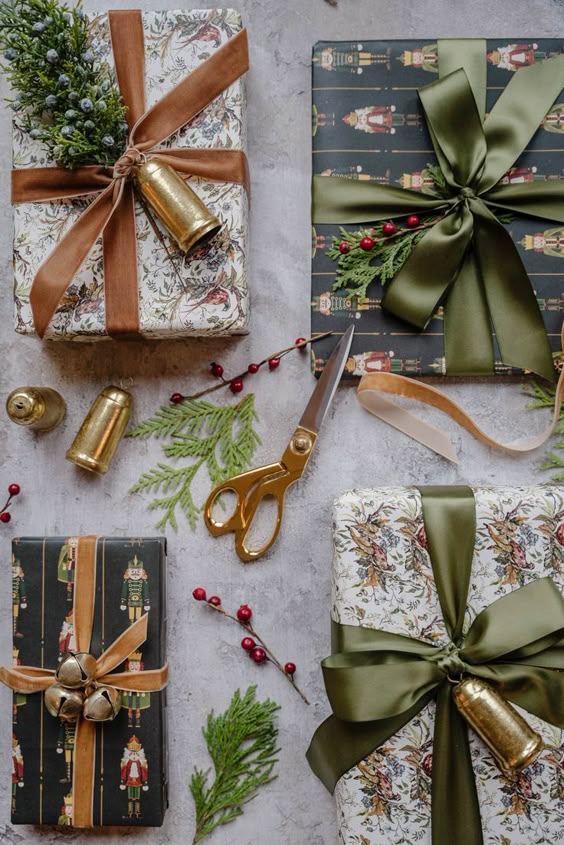The Perfect Gifts for Leathercraft Lovers: Practical, Heartfelt, and Game-Changing