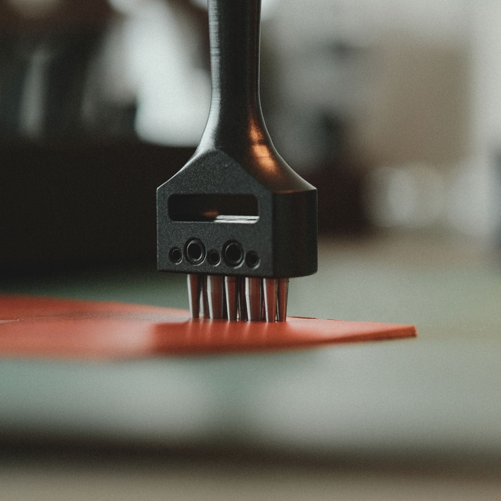 Create clean baroque-style decorative holes in leather with a DC53 steel punch. Features sharp hand-finished edges, replaceable tips, smooth chip clearing, and stable, easy punching for straps, bags, tags, shoes, and watch bands. Shop now.