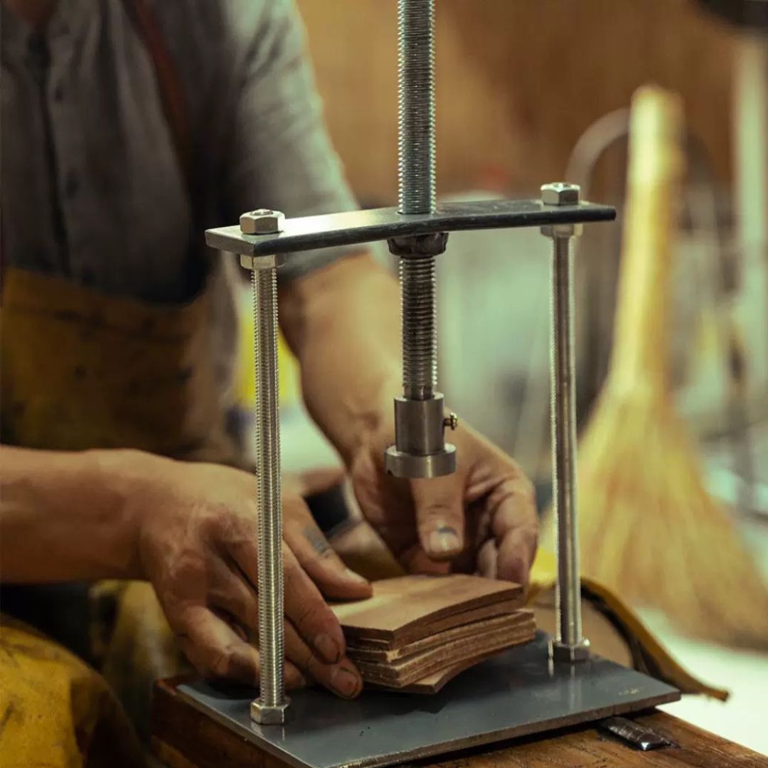 This Handcrafted Leather Shoe Heel Press is a must-have for shoemakers looking to create custom heels with precision and ease. Whether you’re crafting bespoke shoes or adding embossed details, this tool ensures a flawless finish every time.