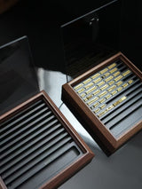The modules sit securely in the grooves and don’t wobble or tilt easily, even when the box is moved