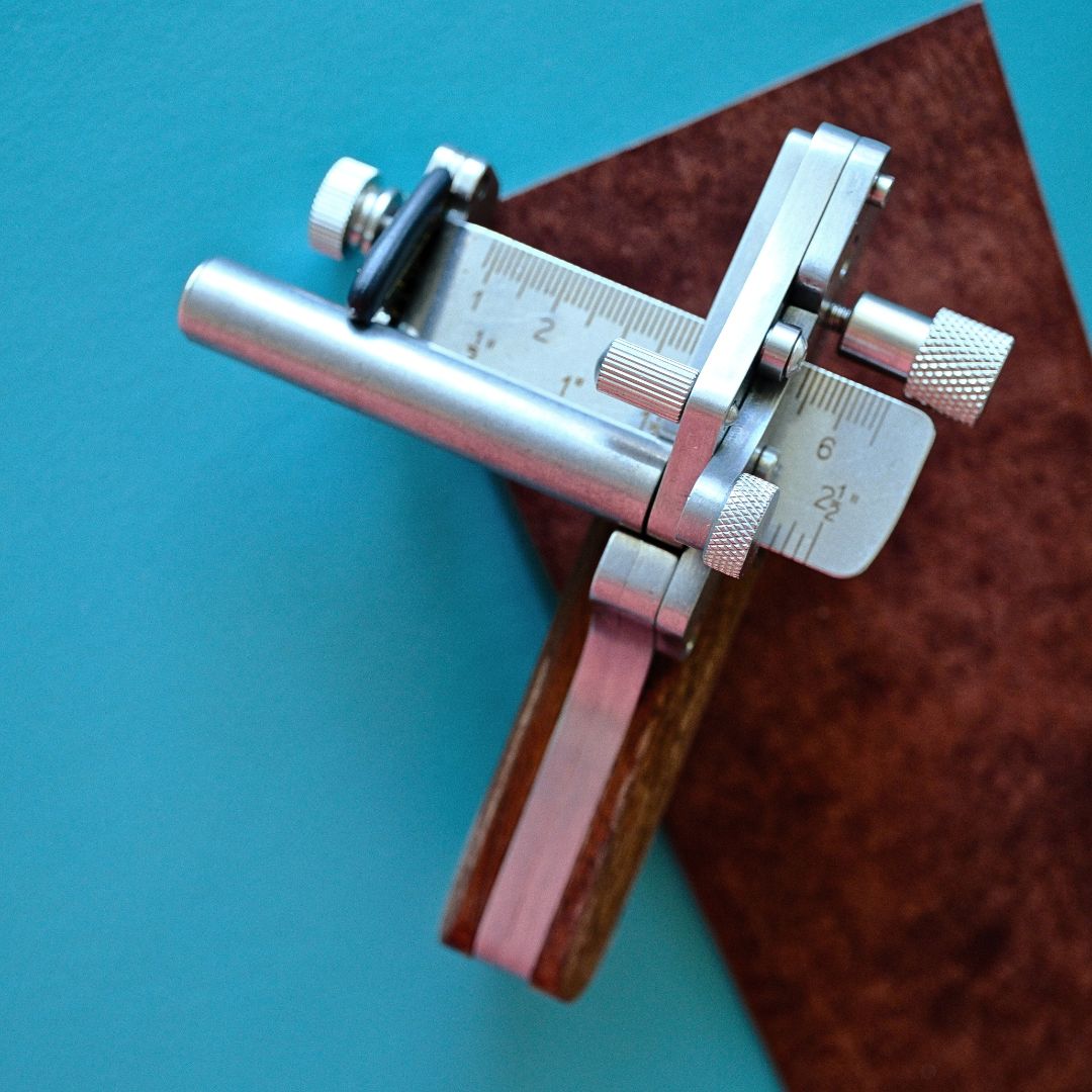 Luxury Leather Strap Cutter Left/Right Handed Options – CÍ OFFICIAL