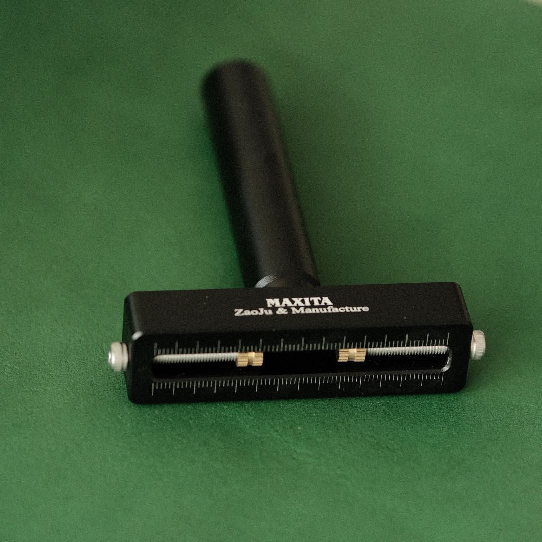  MAXITA Hand Stamp Tool is just what you need. Made from durable aluminum alloy, it comes in both Single Row and Double Row options. Easy to use—simply align your letter or logo stamp, strike the handle, and watch your design come to life on leather. No need for power outlets or bulky setups—just pure craftsmanship in every strike. Ideal for adding a personal touch to your projects without the hassle.