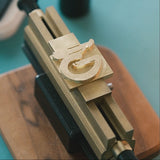The Type 2 Holder is a convenient choice for logo stamping and centered single-line text.It supports logo molds up to 6 × 8 cm and can also hold Maxita single-line movable type. This holder is especially useful when you often stamp names, initials, short words, or small logos and want easier alignment.