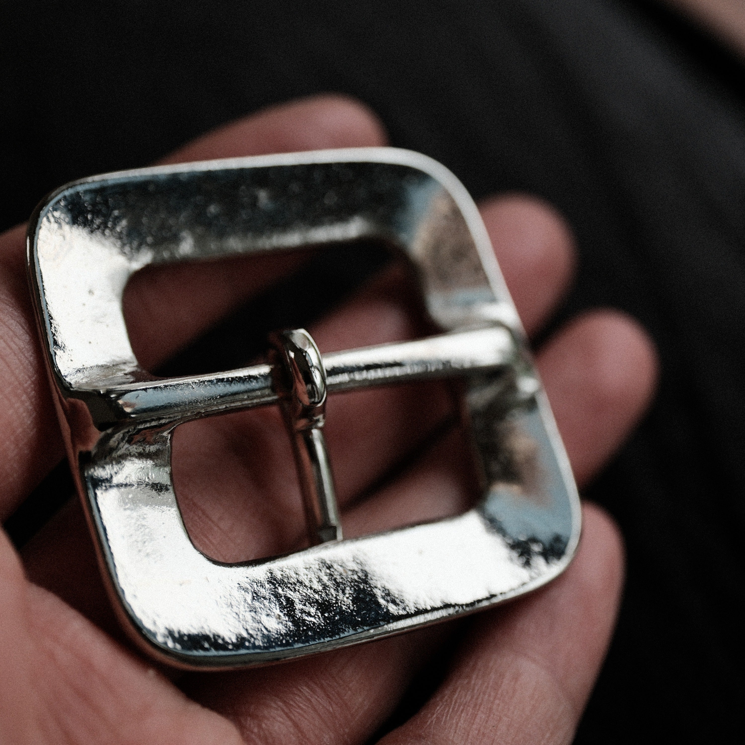 Vintage square nickel belt buckle made in Japan with a cast brass base and rugged antique-style finish. A great fit for leather belts, bag straps, and handmade leather goods with a more natural vintage look. Explore the details and find the right hardware for your project.